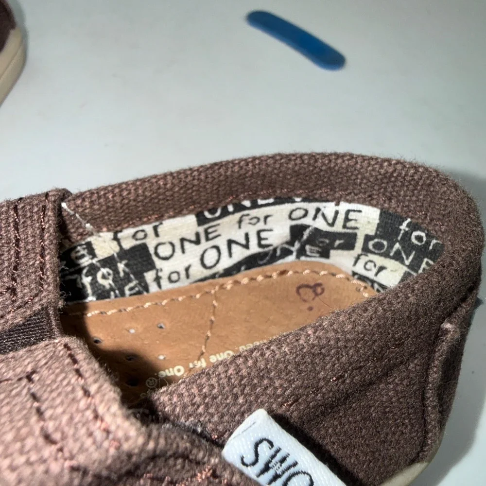 Toms tiny canvas
